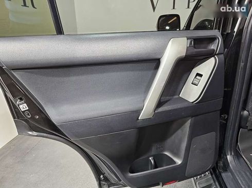 Toyota Land Cruiser Prado 2019 - фото 17