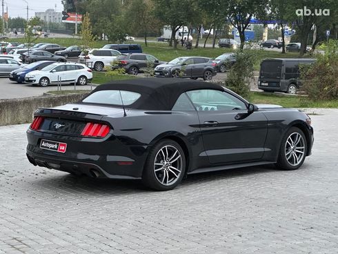 Ford Mustang 2017 черный - фото 10