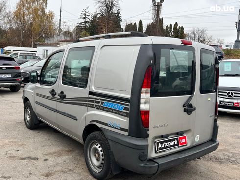 Fiat Doblo 2004 серый - фото 8