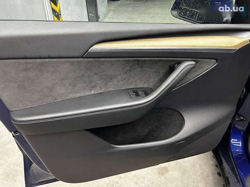 Tesla Model Y 2023 - фото 13