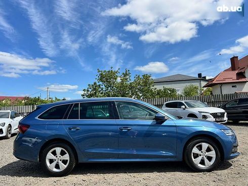 Skoda Octavia 2021 - фото 9