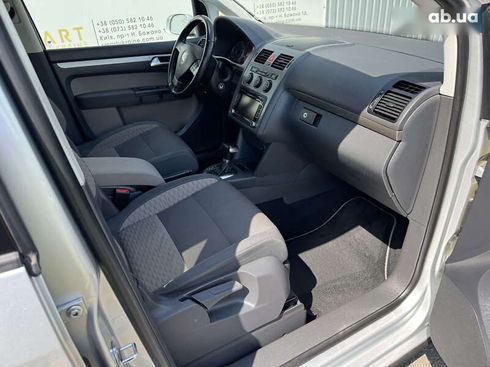 Volkswagen Touran 2009 - фото 26