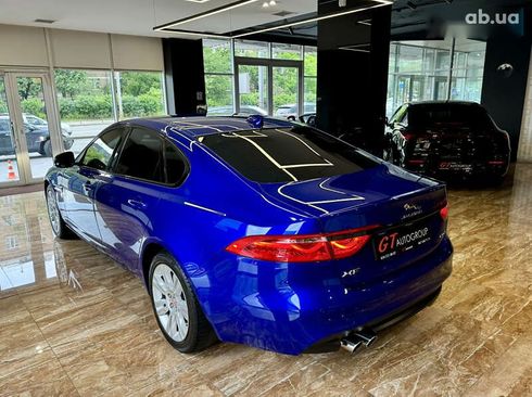 Jaguar XF 2016 - фото 9