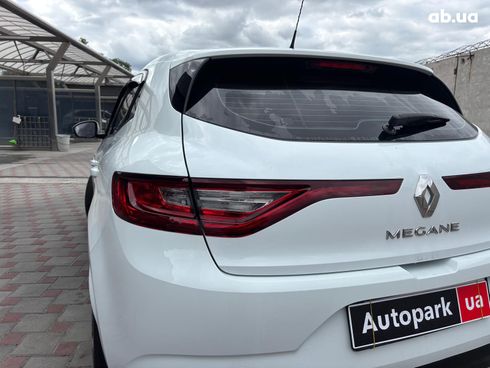 Renault Megane 2017 белый - фото 13