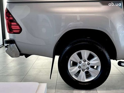 Toyota Hilux 2016 - фото 10