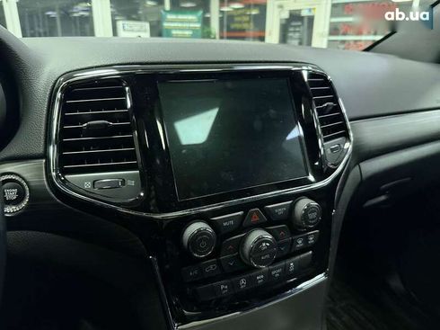 Jeep Grand Cherokee 2020 - фото 30