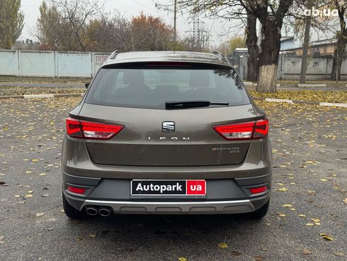 SEAT Leon 2016 коричневый - фото 4