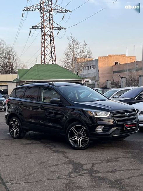 Ford Escape 2018 - фото 10