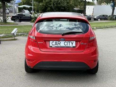 Ford Fiesta 2011 - фото 6
