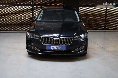 Skoda Superb 2022 - фото 2