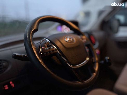 Maxus EV80 2019 - фото 16