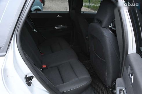 Volvo V50 2009 - фото 29