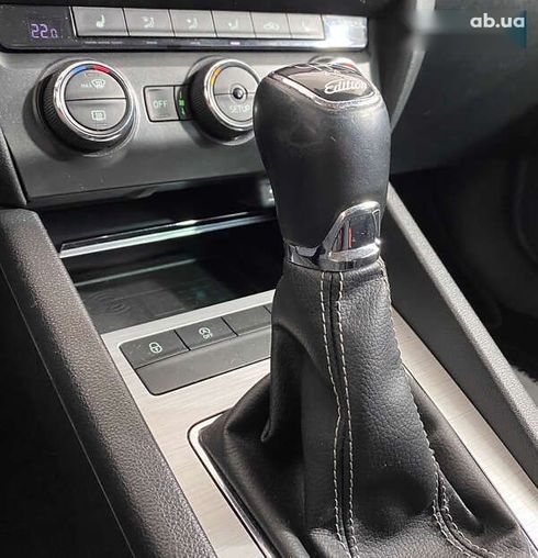 Skoda Octavia 2015 - фото 21