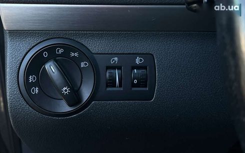 Volkswagen Touran 2007 - фото 13