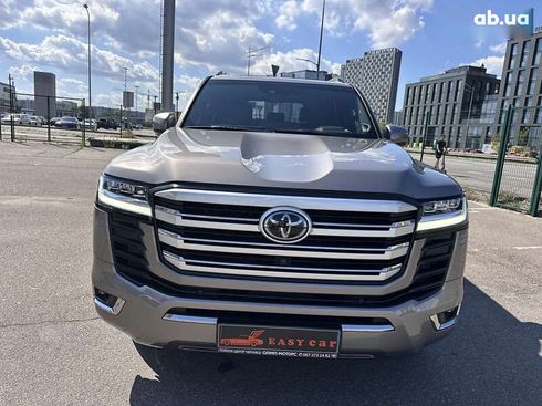 Toyota Land Cruiser 2023 - фото 10