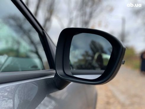 Nissan Juke 2021 серый - фото 23