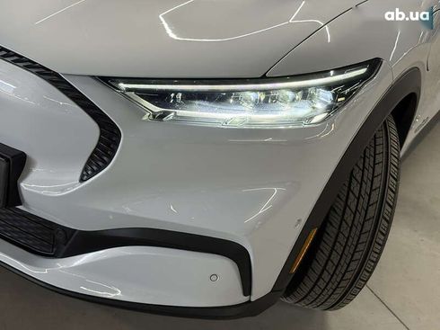 Ford Mustang Mach-E 2021 - фото 6