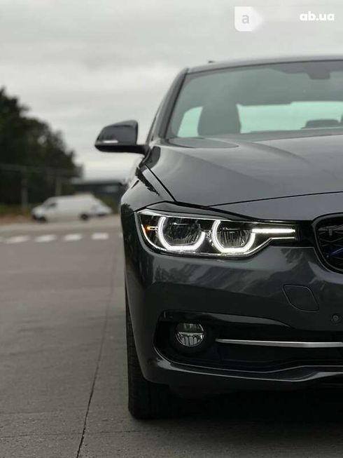 BMW 3 серия 2017 - фото 11