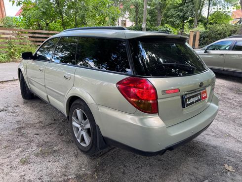 Subaru Legacy 2005 бежевый - фото 7