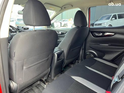 Nissan Qashqai 2019 красный - фото 29