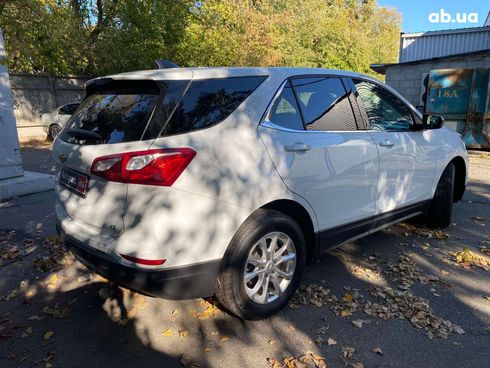 Chevrolet Equinox 2020 белый - фото 7