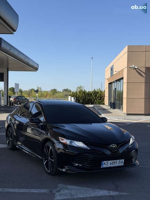 Toyota Camry 2018 - фото 6