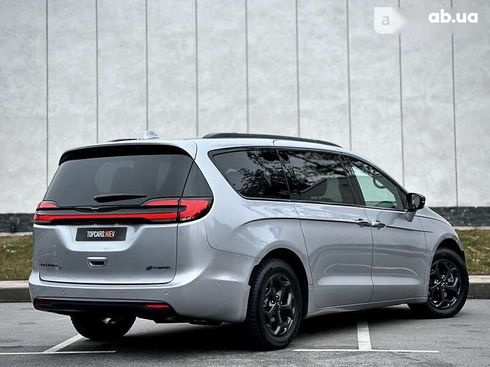 Chrysler Pacifica 2021 - фото 17