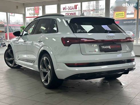 Audi E-Tron 2022 - фото 7