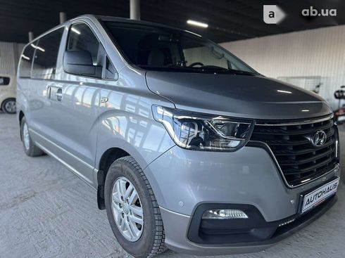 Hyundai H-1 2019 - фото 5