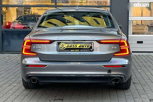 Volvo S60 2019 - фото 6