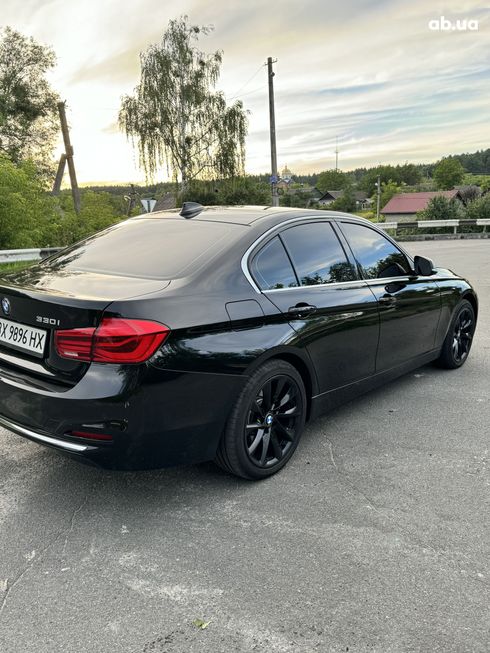 BMW 3 серия 2017 черный - фото 9