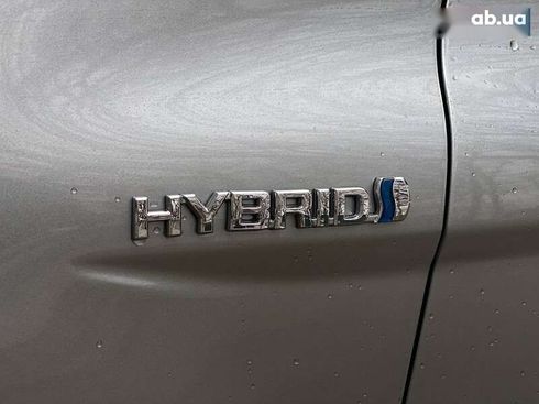 Toyota Camry 2020 - фото 22