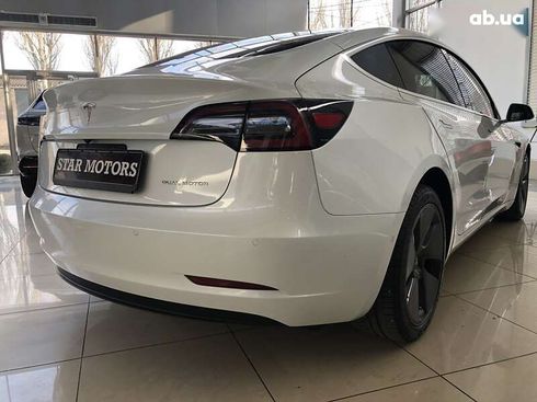 Tesla Model 3 2020 - фото 15