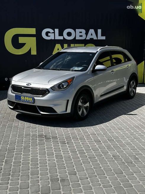 Kia Niro 2017 - фото 2
