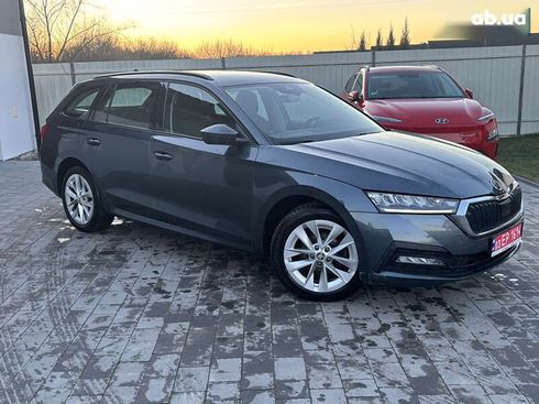 Skoda Octavia 2021 - фото 8