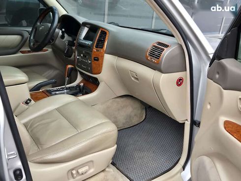 Toyota Land Cruiser 2006 - фото 12
