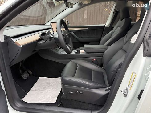 Tesla Model Y 2022 - фото 17