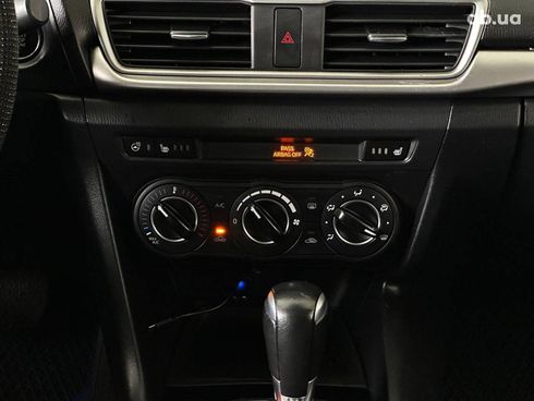 Mazda 3 2018 синий - фото 19