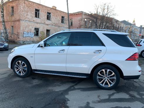 Mercedes-Benz GLE-Class 2016 белый - фото 12