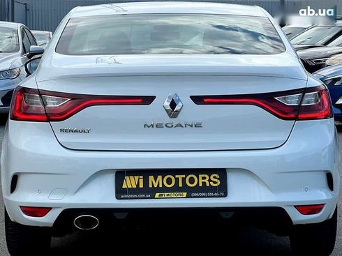 Renault Megane 2018 - фото 6
