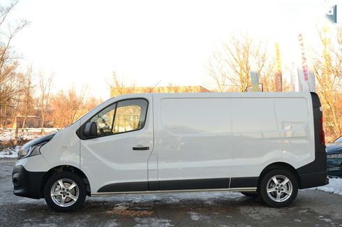 Renault Trafic 2019 - фото 9