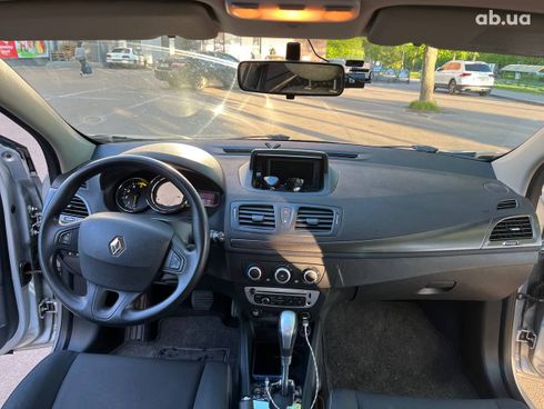 Renault Megane 2012 серебристый - фото 4