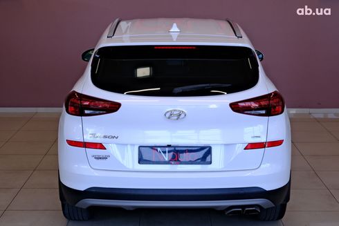 Hyundai Tucson 2019 белый - фото 6