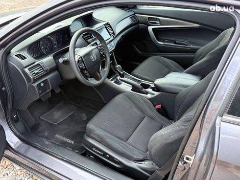 Honda Accord 2017 серебристый - фото 10