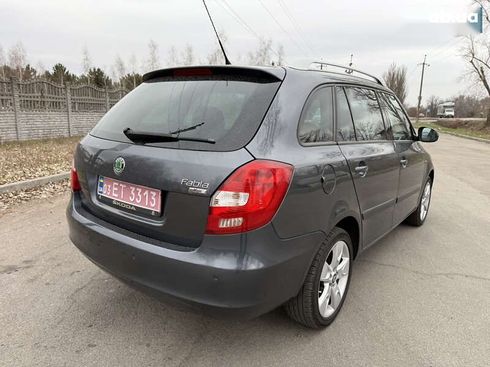 Skoda Fabia 2008 - фото 6
