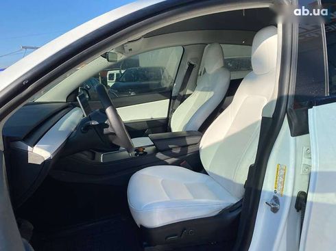 Tesla Model Y 2021 - фото 16