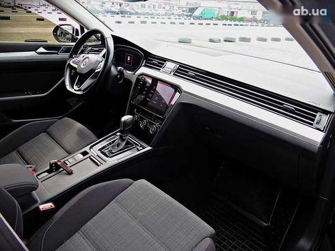 Volkswagen Passat 2020 - фото 23