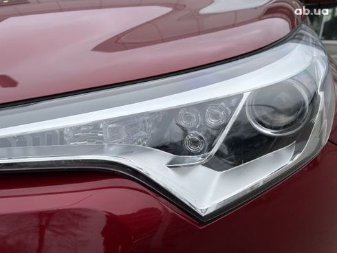 Toyota C-HR 2018 - фото 12
