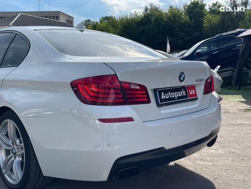 BMW 5 серия 2016 белый - фото 12