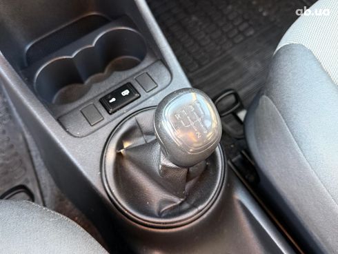 Skoda Fabia 2013 белый - фото 19